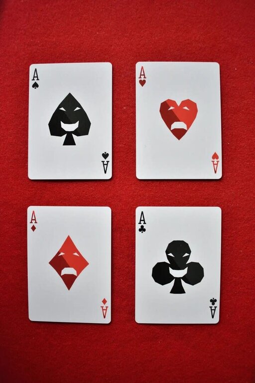 Comedia Cards