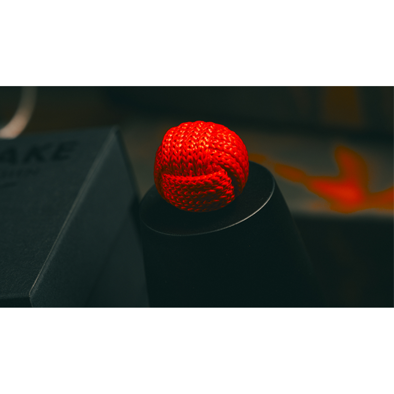 Cupcake 2.0 (Metal) by Milo & Bacon Magic
