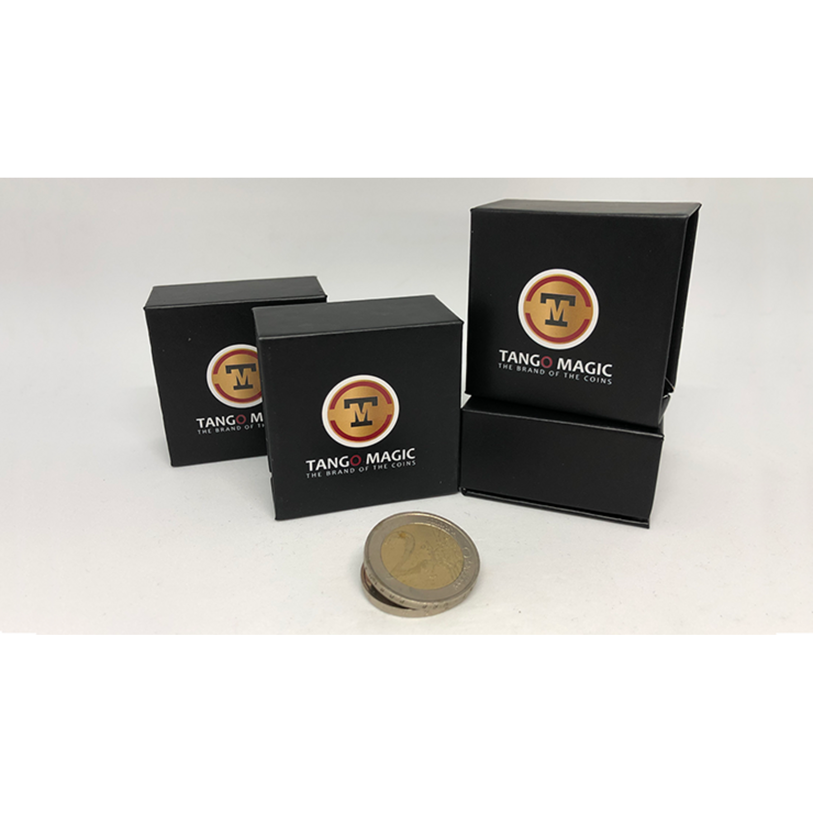 Folding 2 euro coin traditional