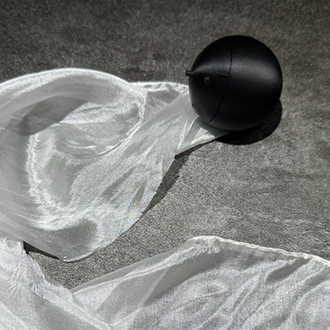 Hyper Silk Ball by Peng Min & Storm Creative (Black)