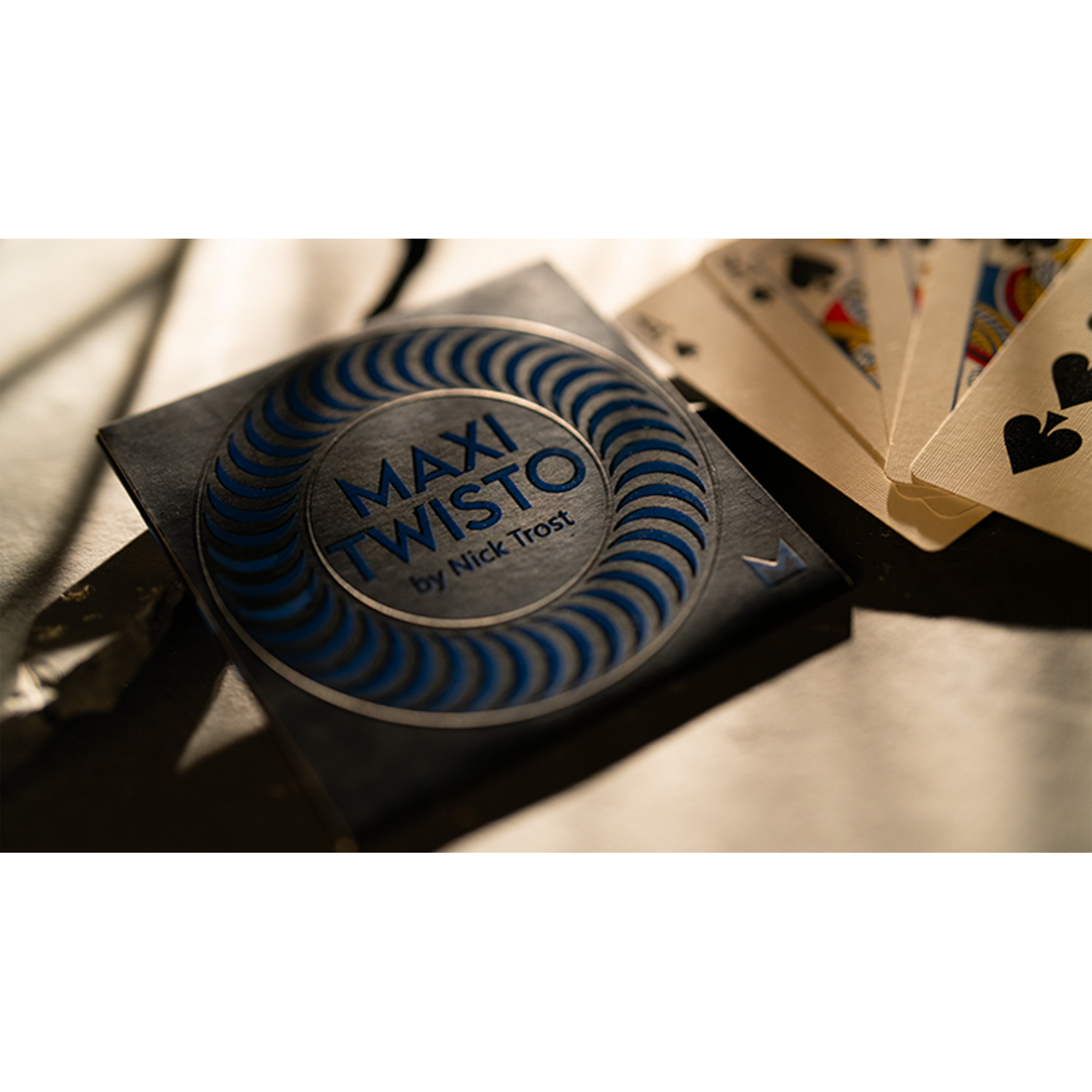 Maxi Twisto Blue by Nick Trost
