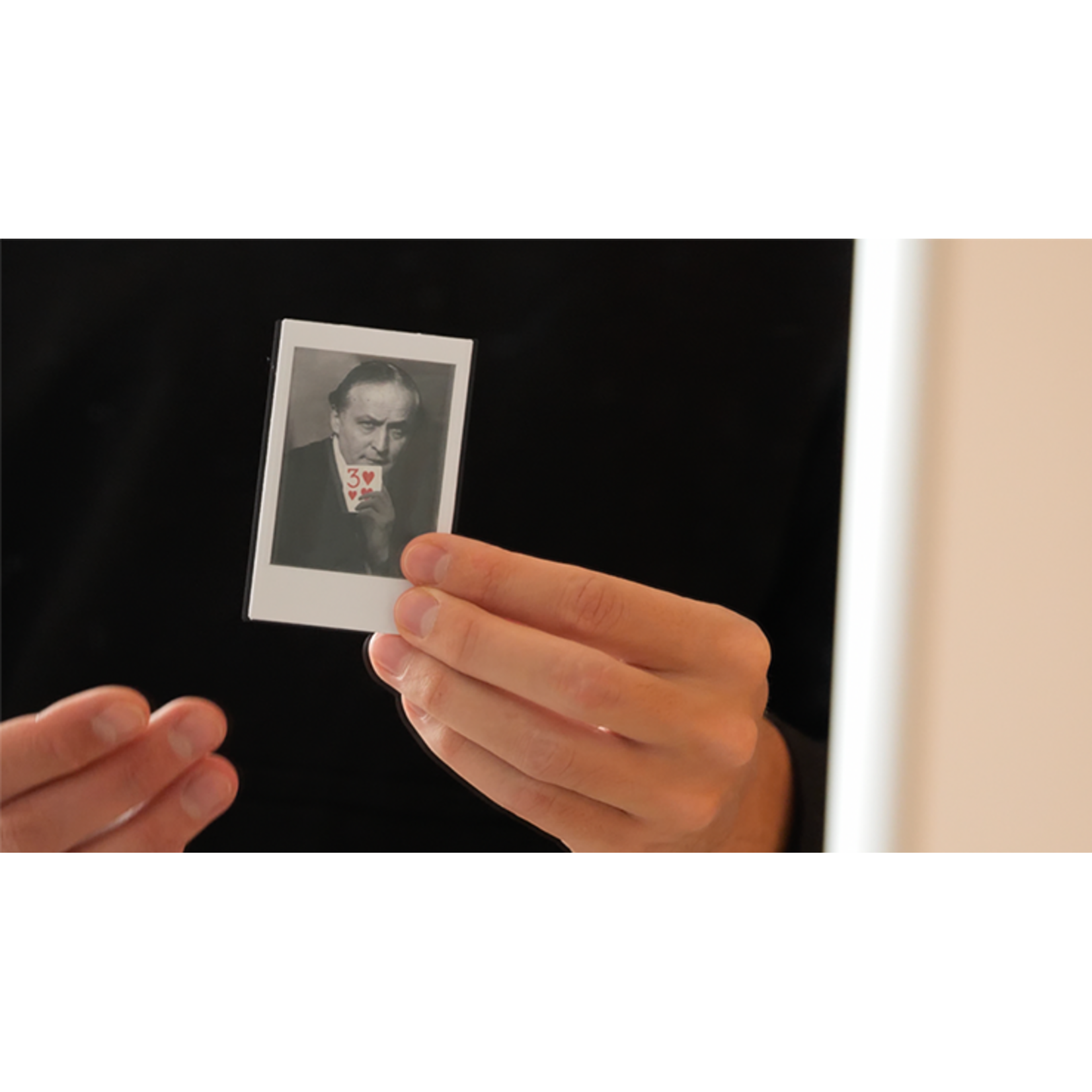 Phantom Mini of Harry Houdini by Rezi & Hide