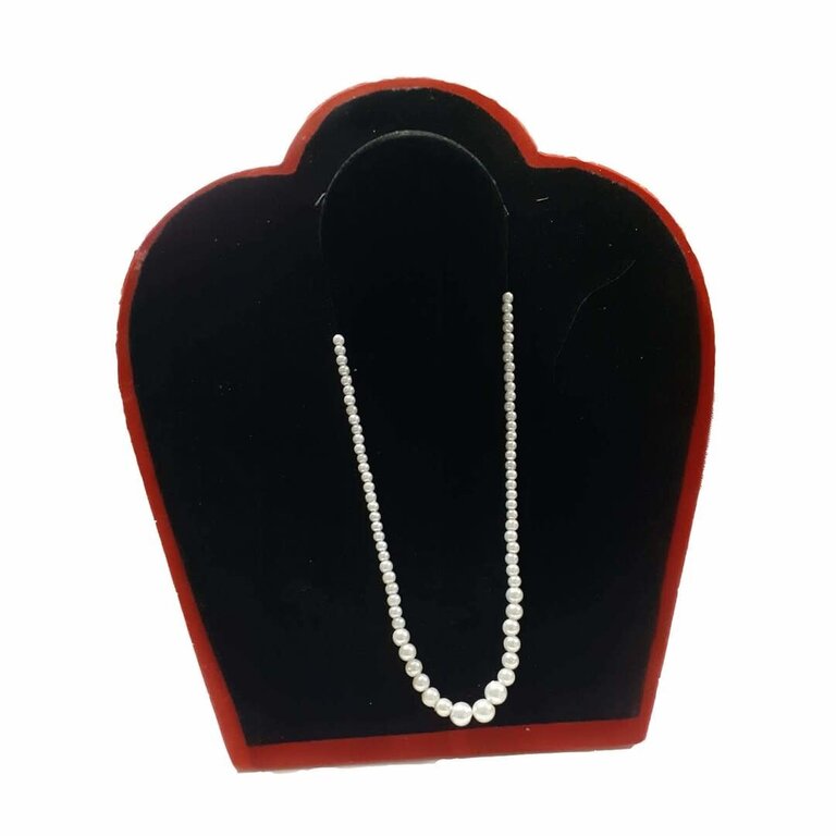 Raja's Necklace