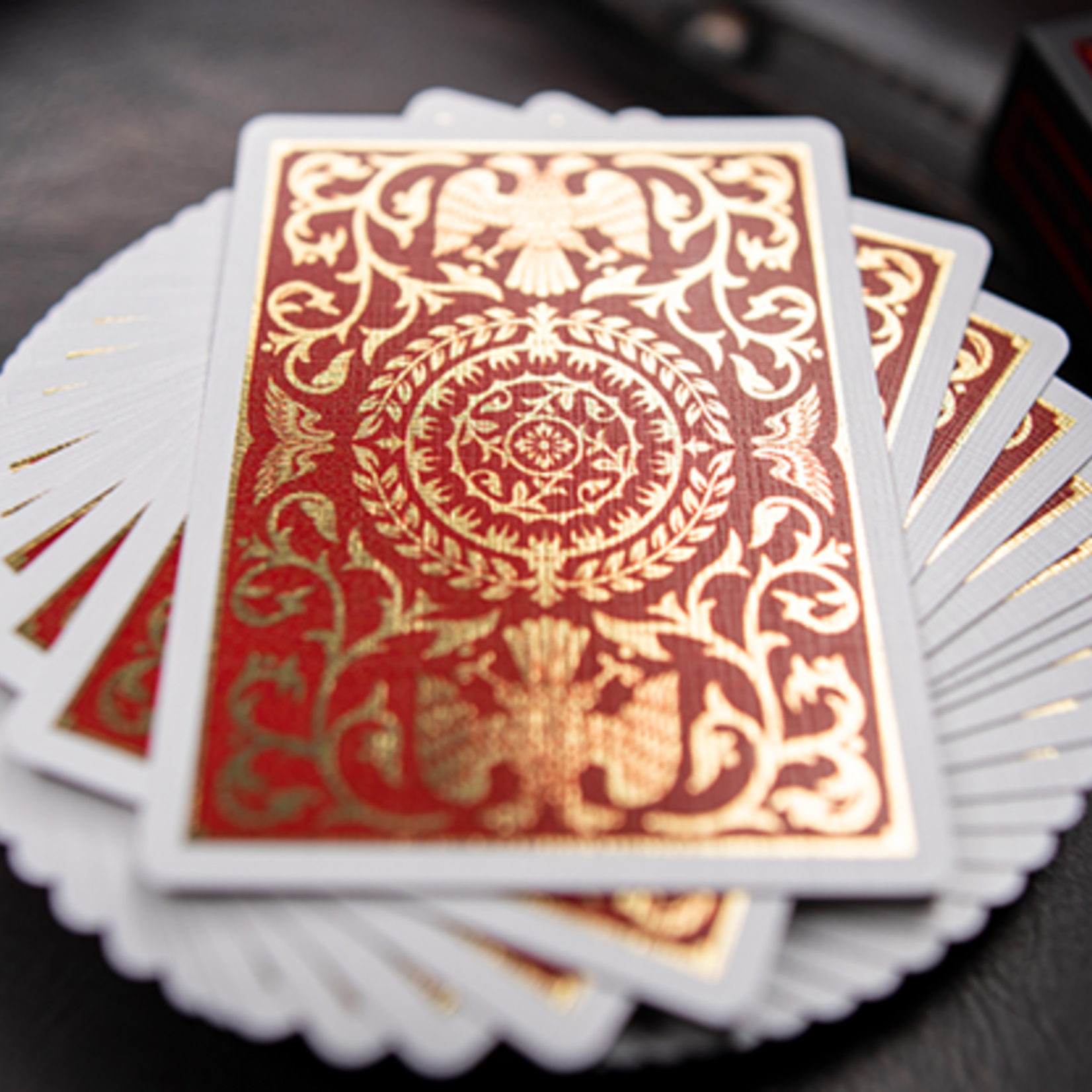 Regalia Speelkaarten RED by Shin Lim