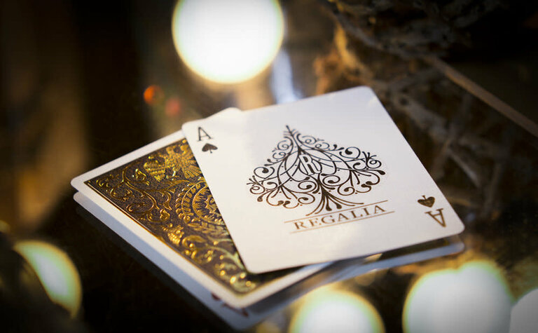 Regalia zwart Speelkaarten by Shin Lim