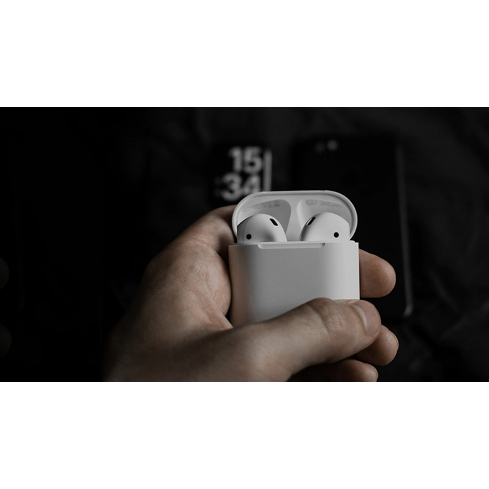 Self Vanishing Headphones by Ellusionist