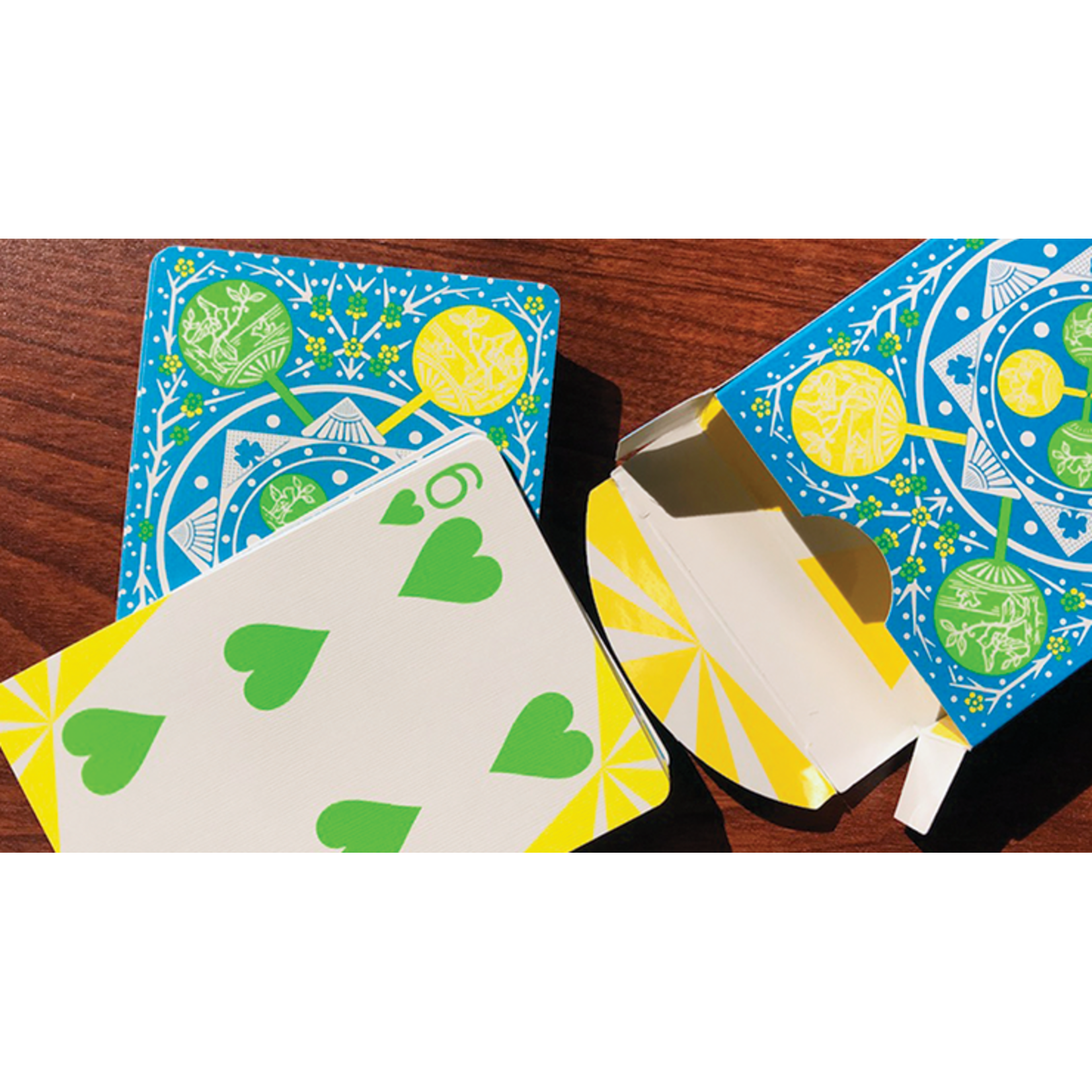 Tally Ho Fan Back Summer Playing Cards