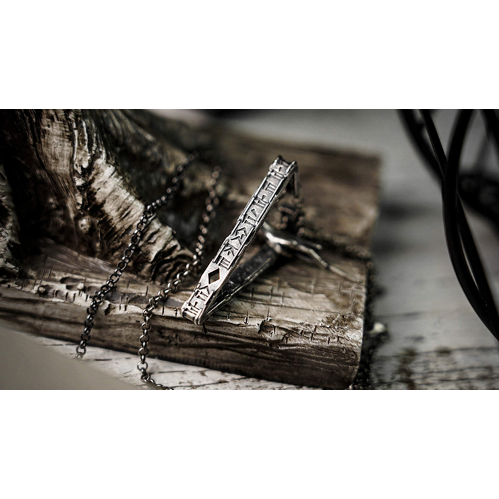 THE FRAME by TCC Magic