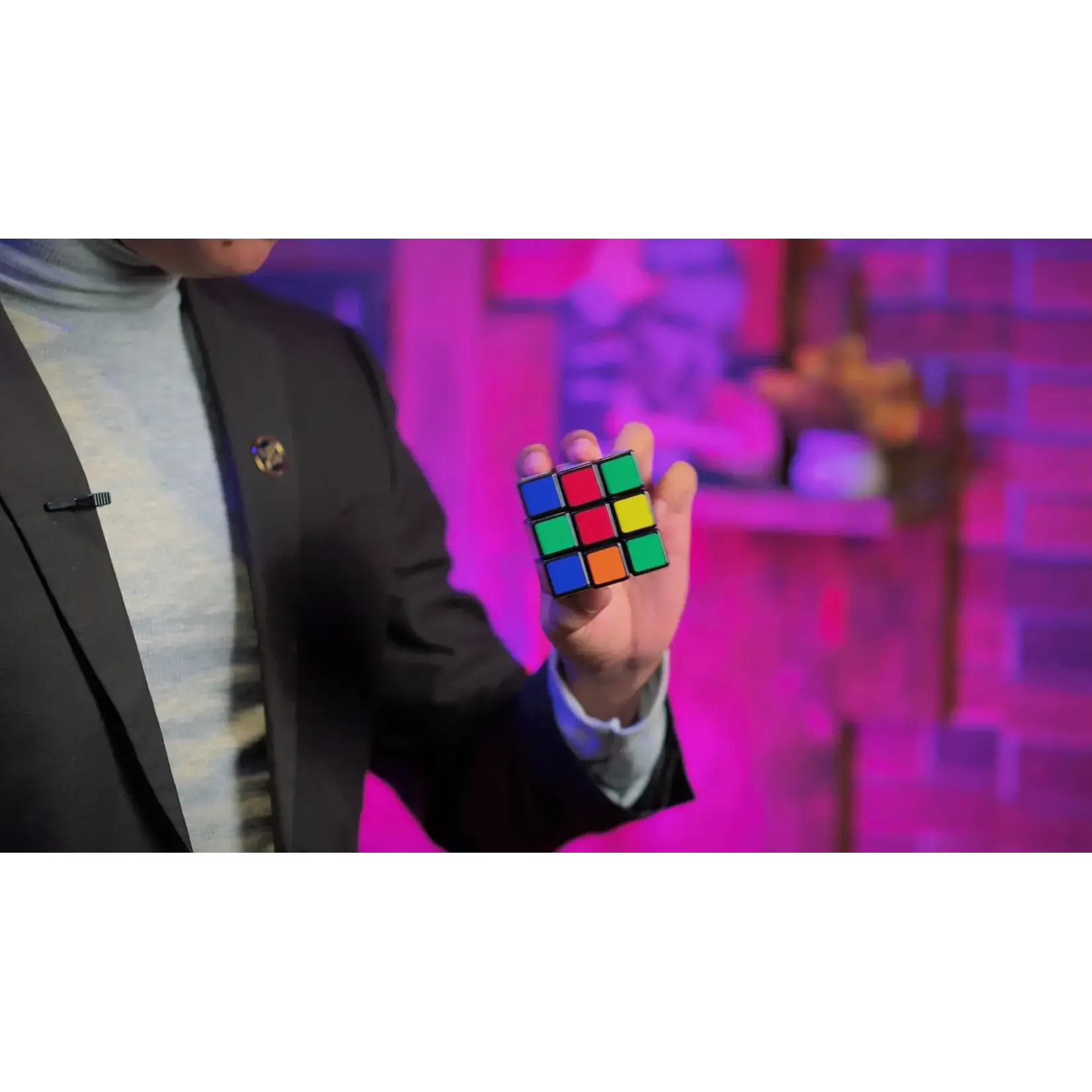 Chaos Cube by Alfonso Abejuela