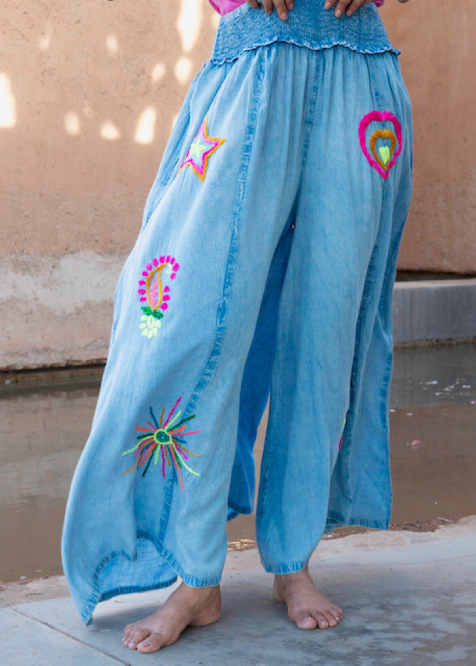 INKOOP VOORJAAR/ZOMER  2026 WIDE PANTS IBIZA STYLE SOJY PANTS