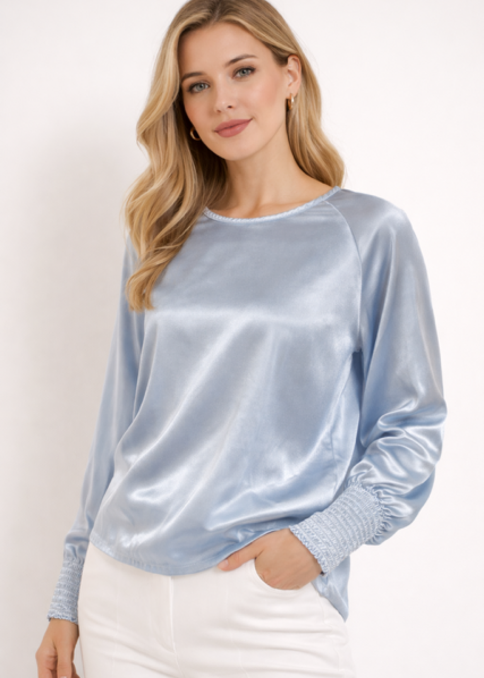 CASH & CARRY  KLEDING 2026 Jan-mei Blouse Satinlook Light Blue Elsa
