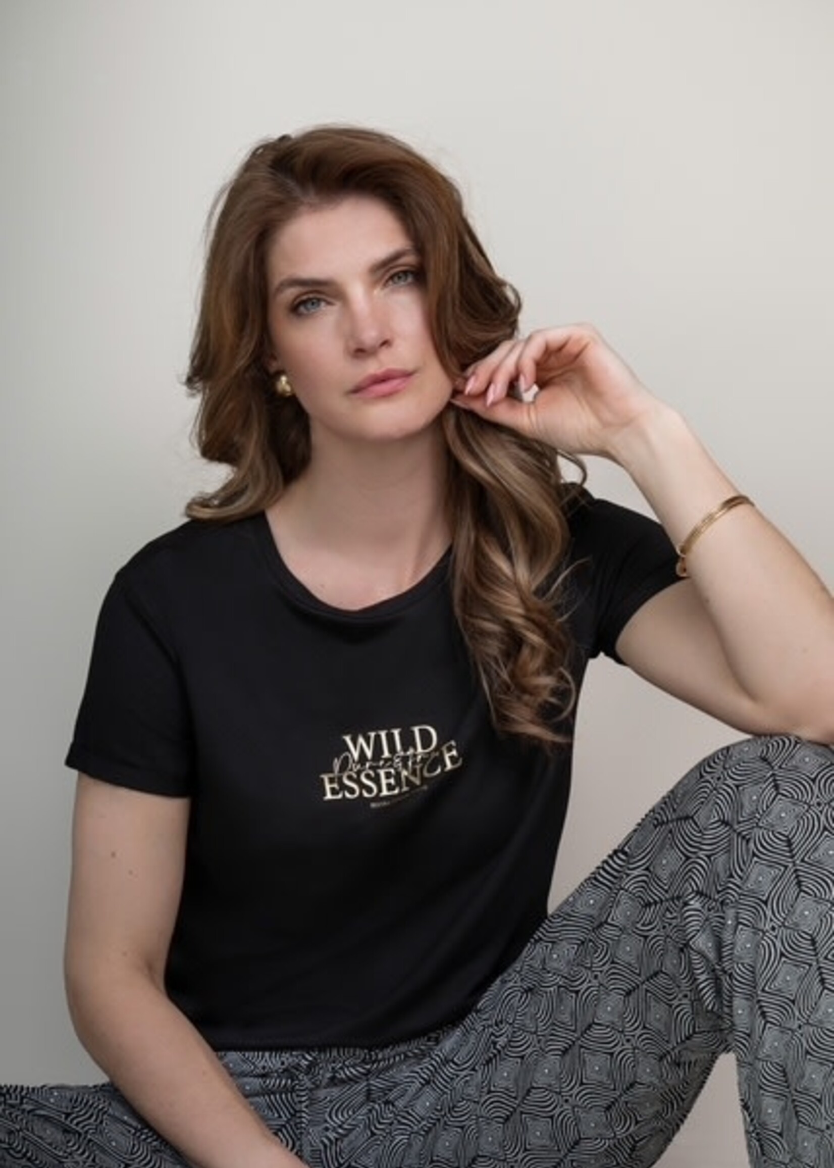 KLEDING ELVIRA S2026 Elvira T shirt |Wild |Elegence  (2 kleuren)