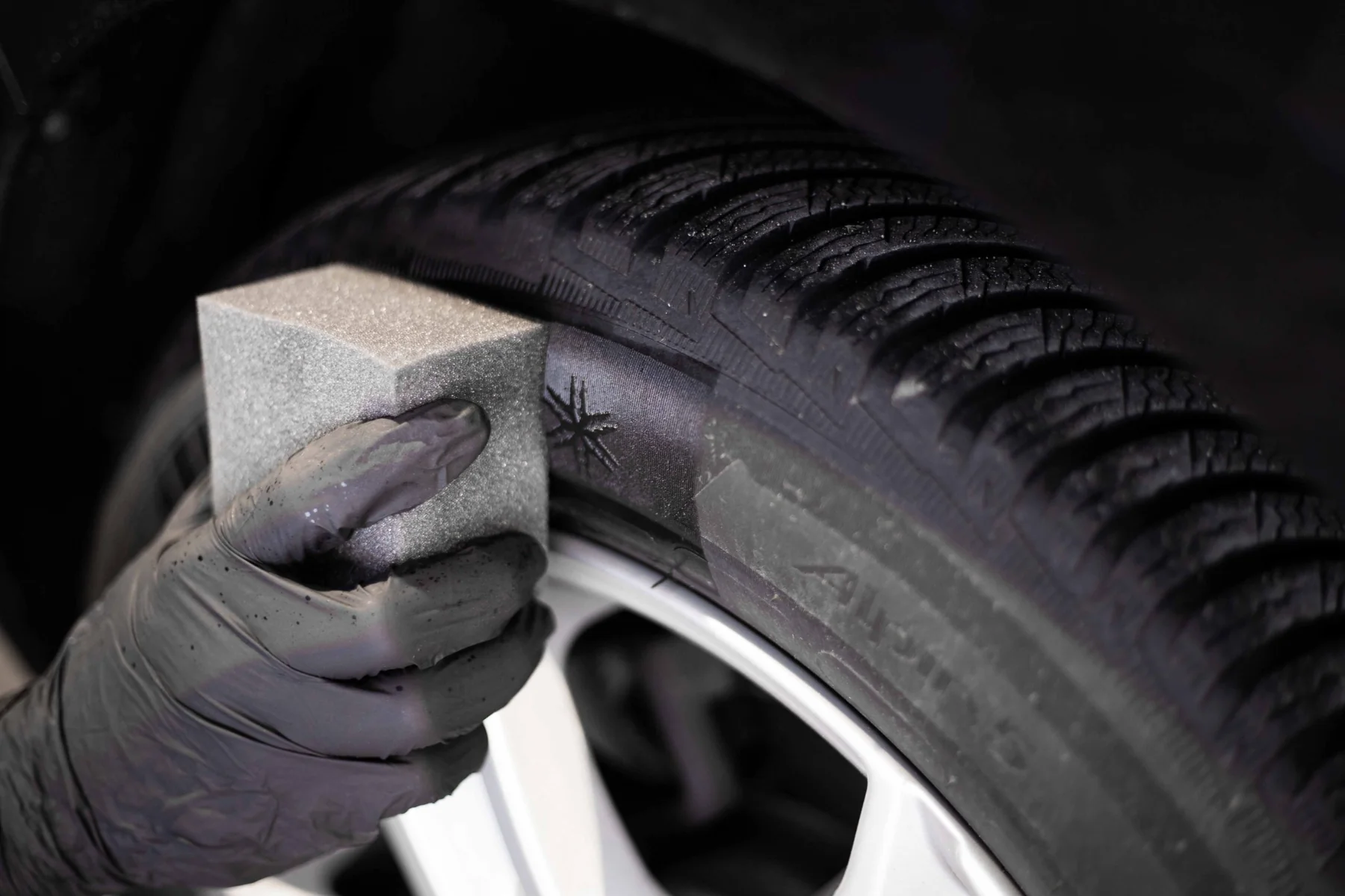 Cartec Bumper & Tyre Care 500ml - Bandenzwart
