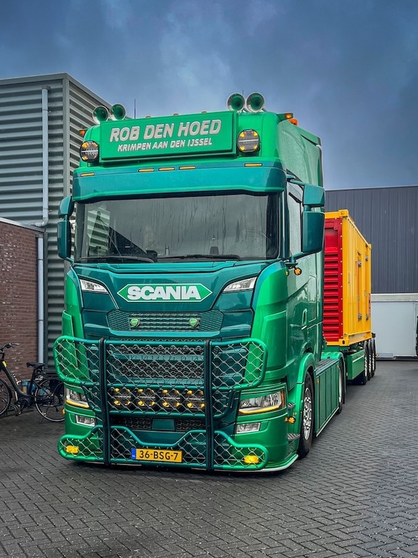 TruckStyle Sweden Zonneklep 35cm rond Scania NG