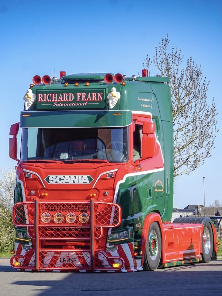 Fox Parts zonneklep recht 34cm Scania NG