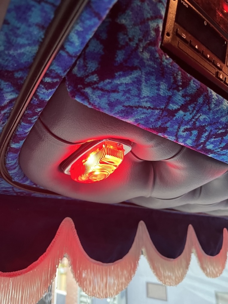 Omnius Rmax lamp rood - Kunststof lens