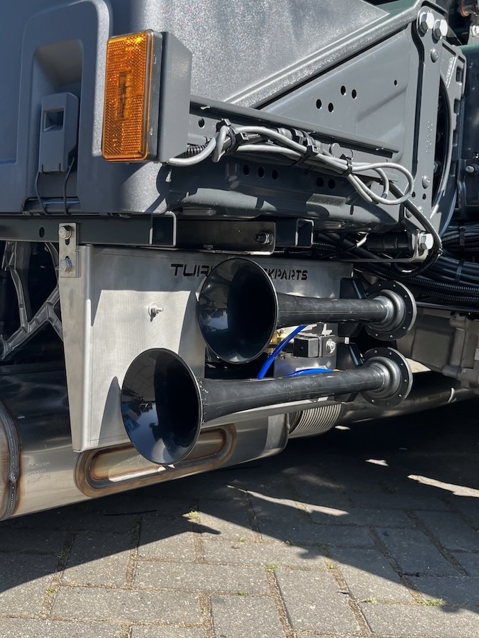 Turbo Truckparts Hornblasters Shocker XL RVS steun