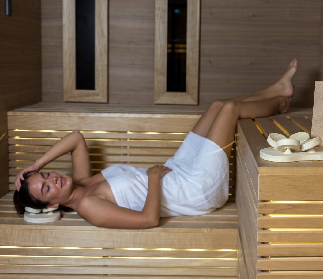 Schotelmodel hoofdsteun Abachi
