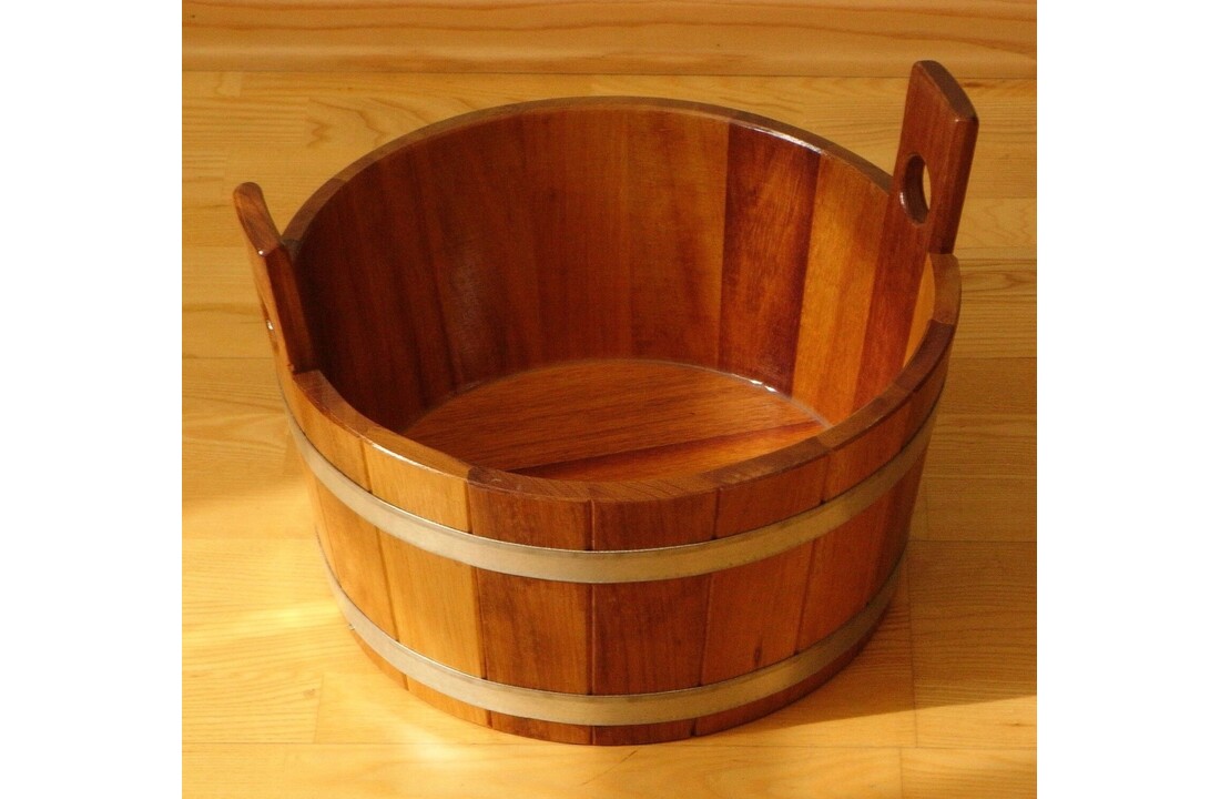 Voetenbak Kambala 16 liter, blank gelakt
