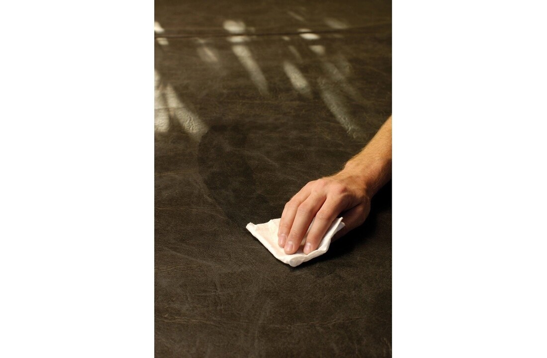 Life spa cover wipes