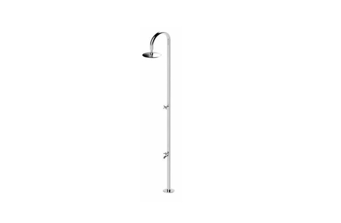 Eenvoudige RVS Buiten douche met voetspoeler