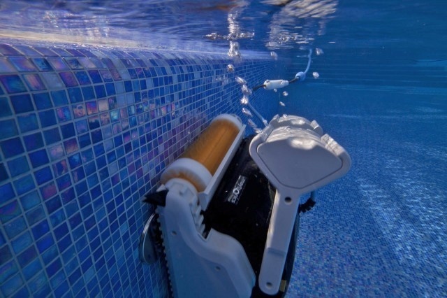 Dolphin Explorer Zwembadrobot