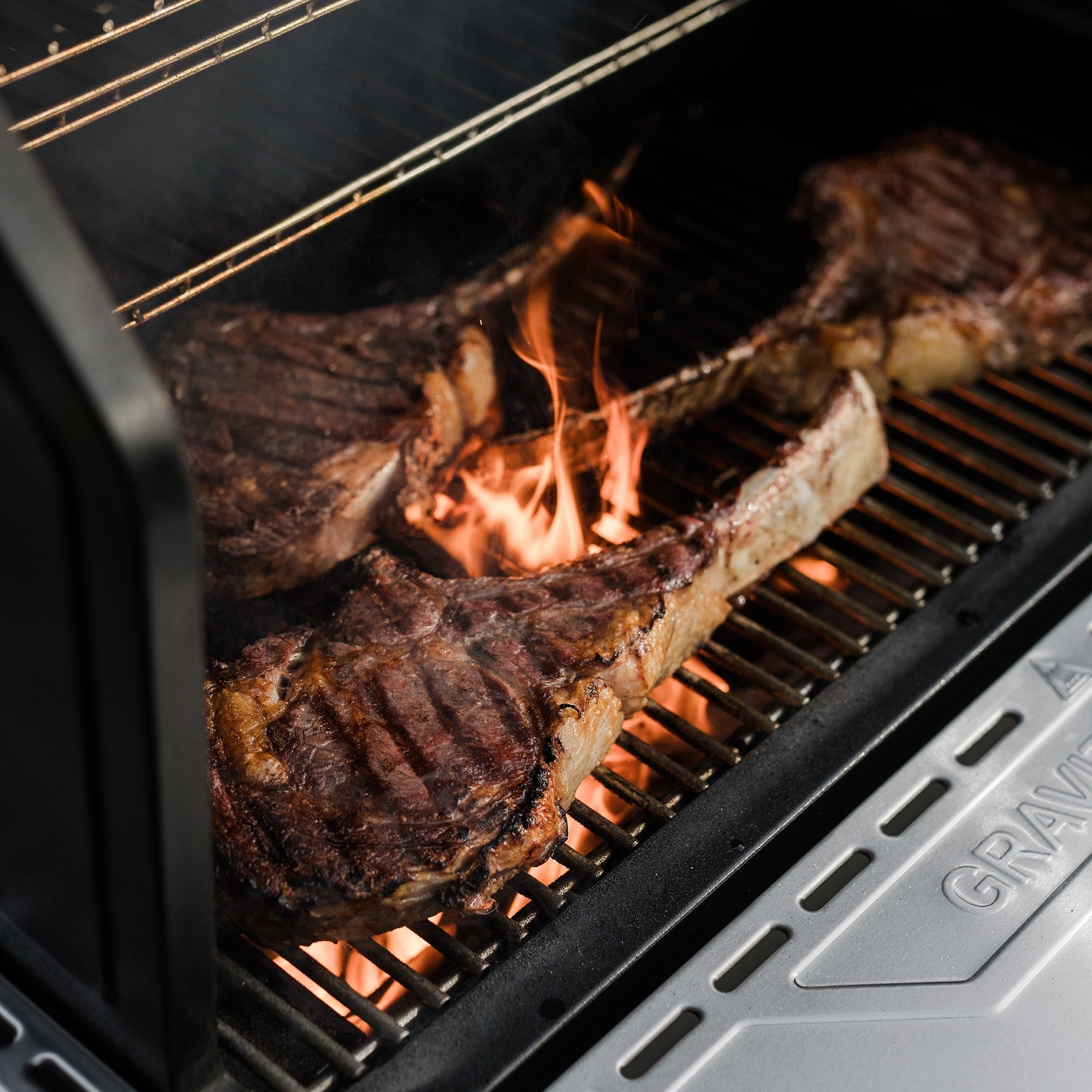 Masterbuilt Gravity Series XT – Houtskool BBQ & Rookoven