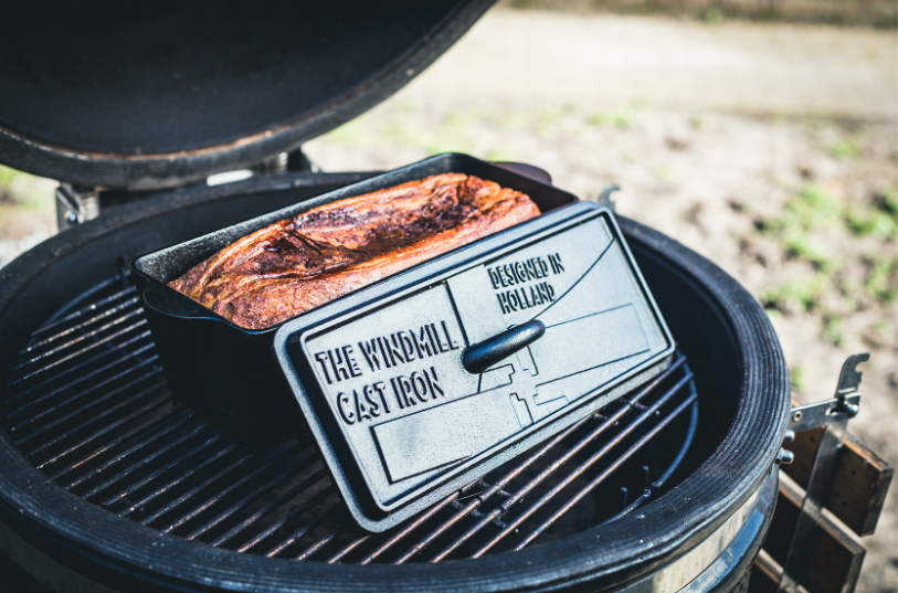 The Windmill brood Dutch oven