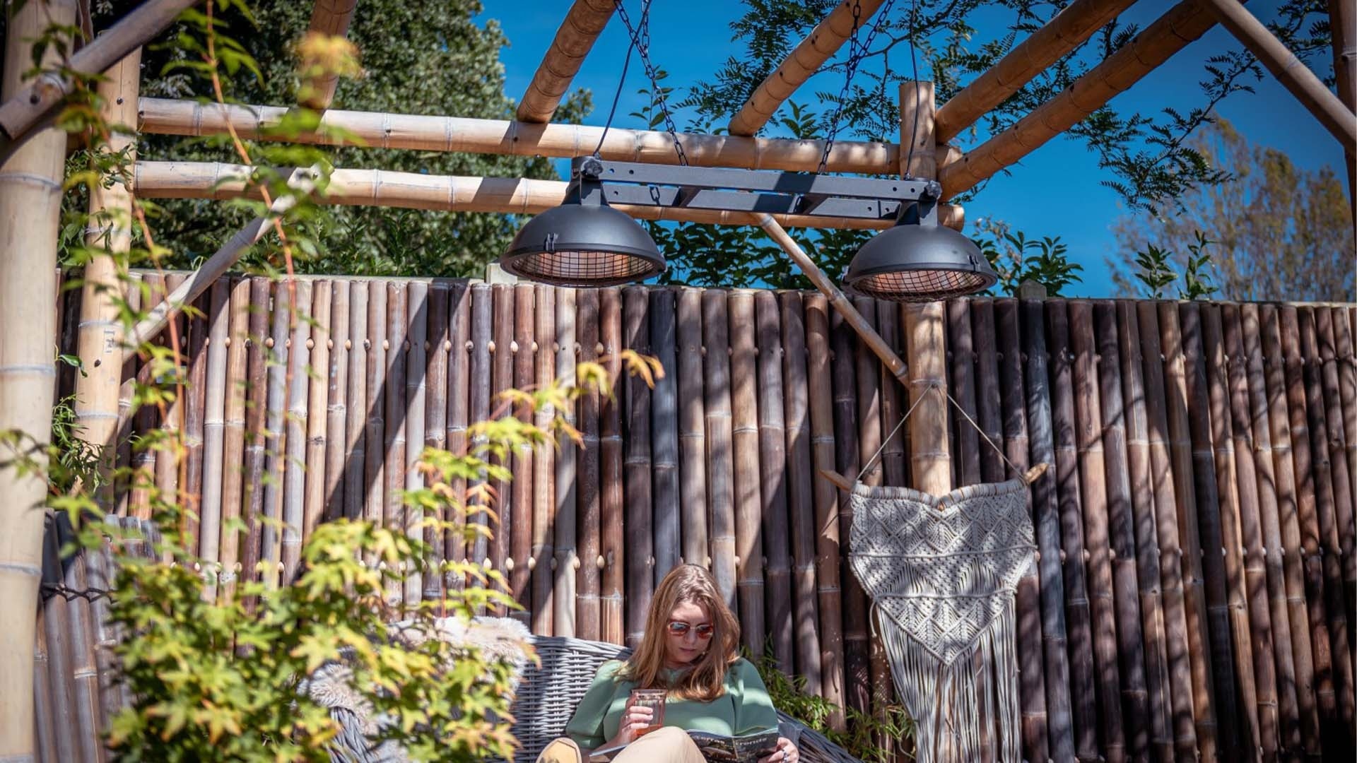 Sunred verwarmer Indus ll Bright hangend - zwart