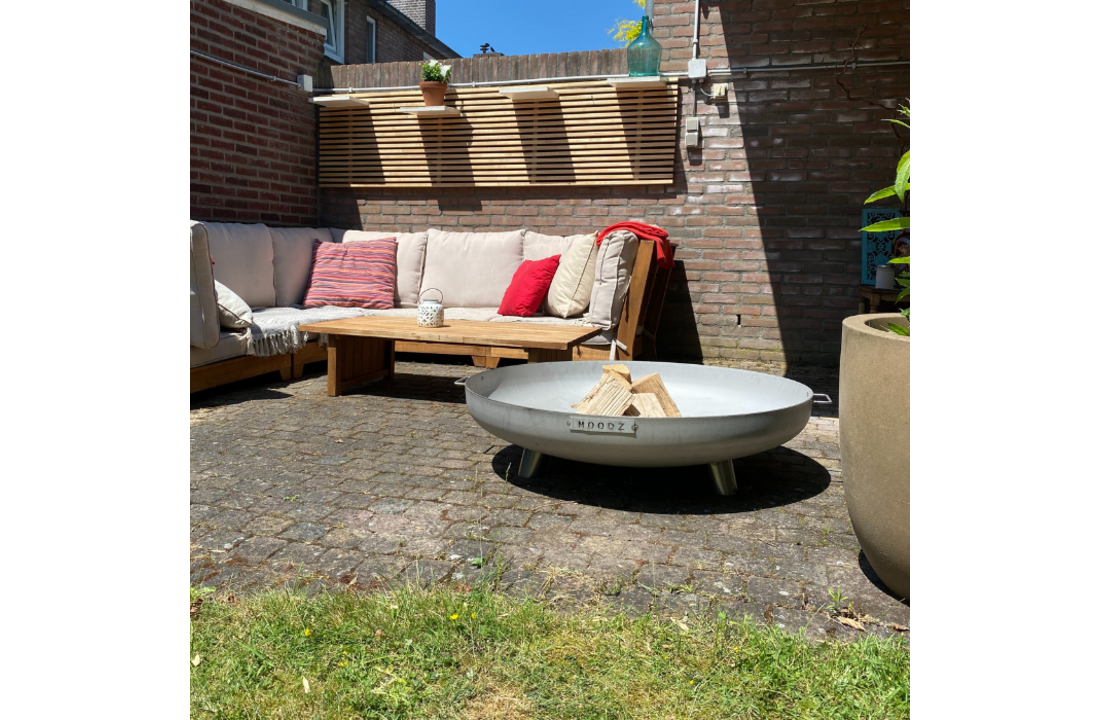 MOODZ vuurschaal met voet en hendel RVS