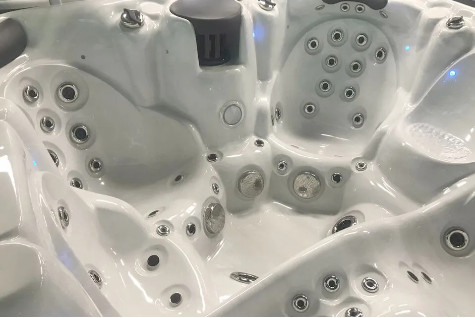 Grizzly Spas - Kodiak Spa Jacuzzi
