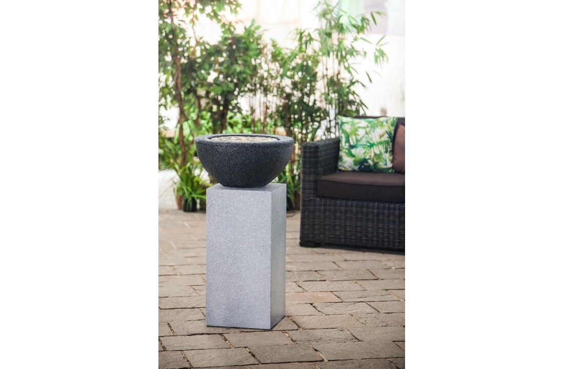 Heissner terras fontein sokkel toren graniet