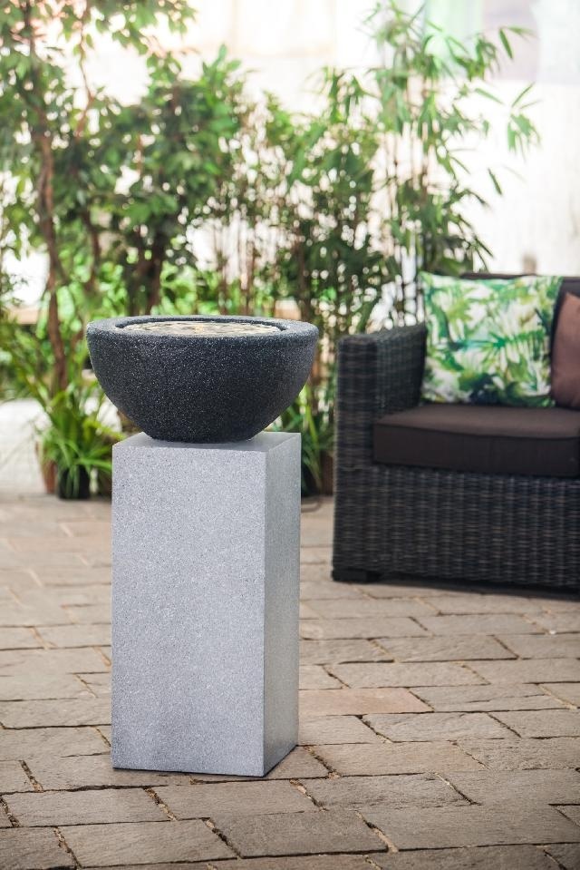 Heissner terras fontein sokkel toren graniet