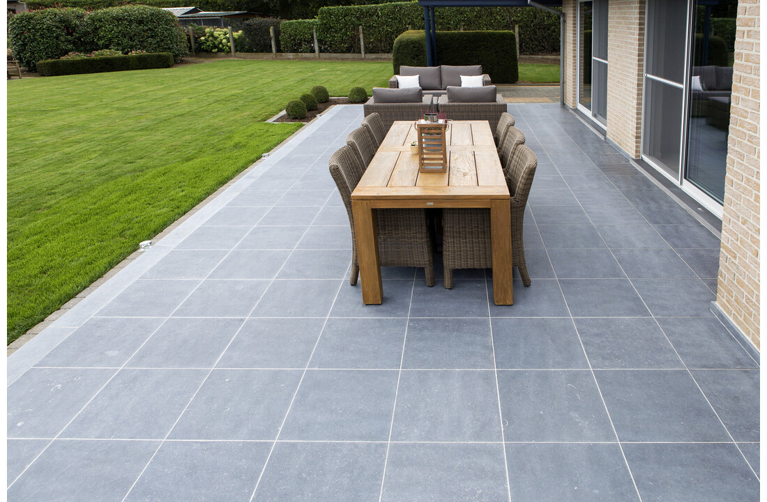 Terrastegel - Belgische blauwe hardsteen - prijs per m²