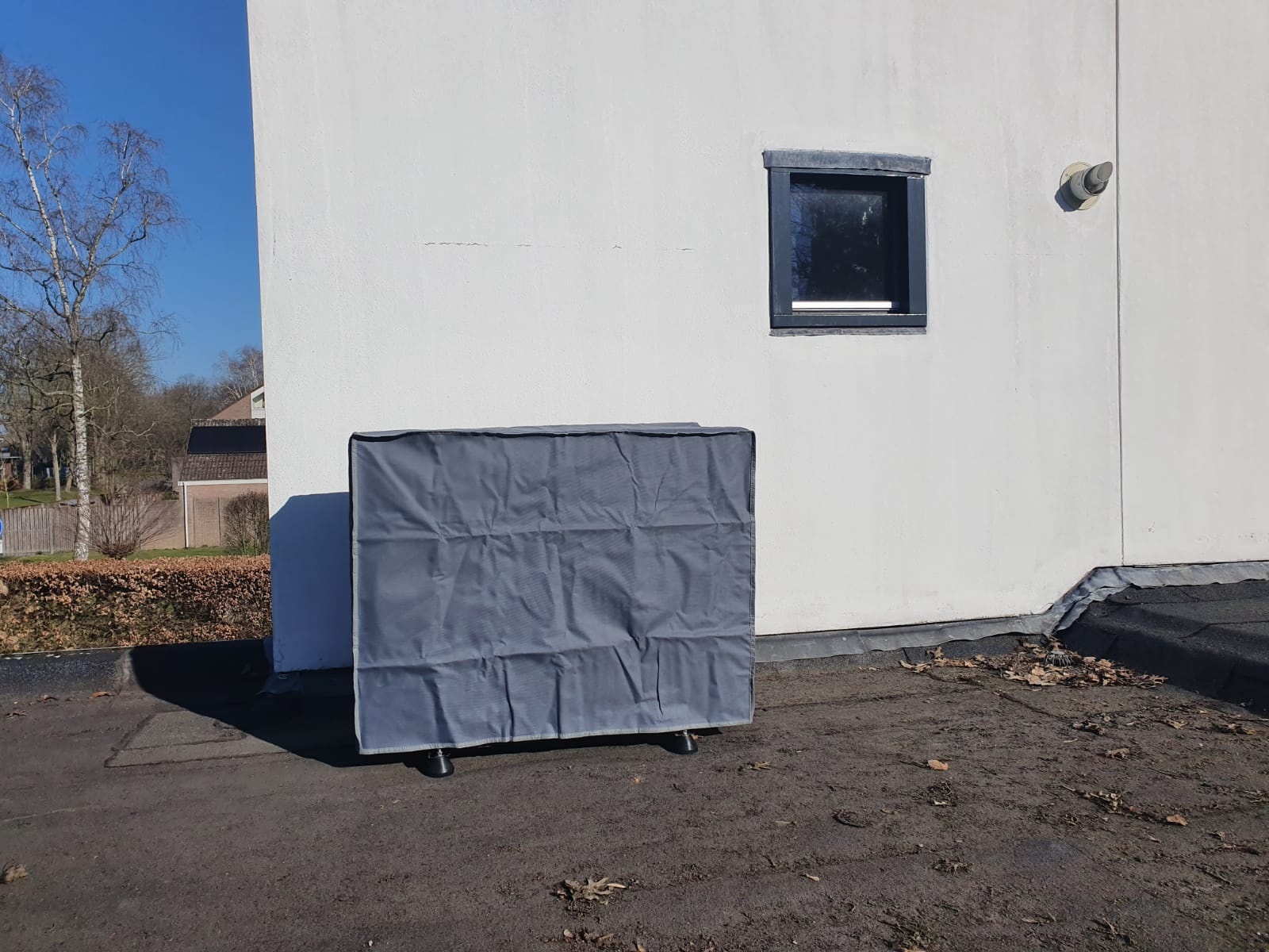 Winterhoes voor warmtepompen - Cover