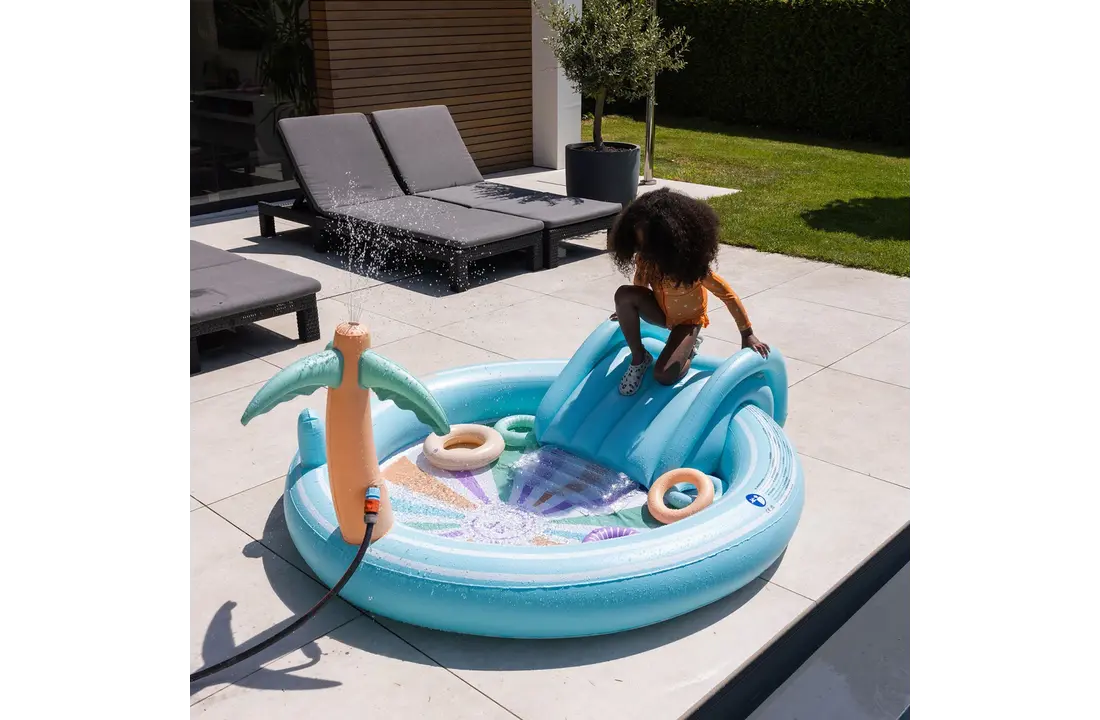 Swim essentials speelzwembad met glijbaan regenboog