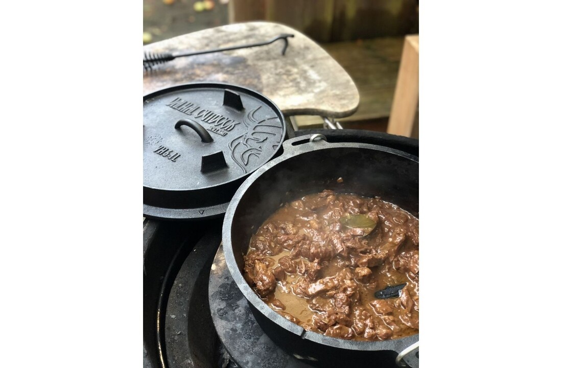 Valhal Outdoor Dutch Oven Braadpan Barbecue 6.1 liter