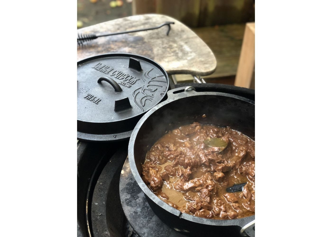 Valhal Outdoor Dutch Oven Braadpan Barbecue 6.1 liter