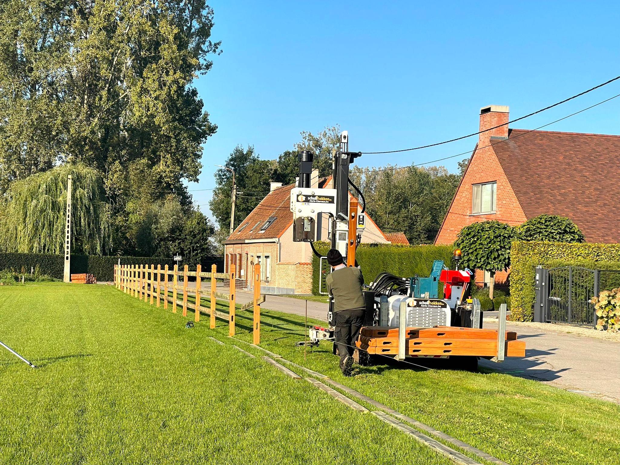 WIJ PLAATSEN UW DRAADGAAS !