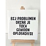 Tegel "bij problemen drink je toch gewoon oploskoffie" – handgemaakt 10x10 cm