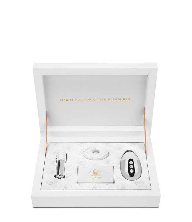 le WAND LE WAND LITTLE PLEASURES COLLECTION