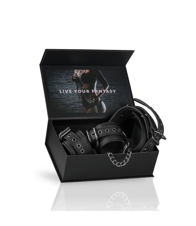 Easytoys Fetish Collection Easytoys Fetish - Kunstleren Halsband Met Handboeien - Zwart