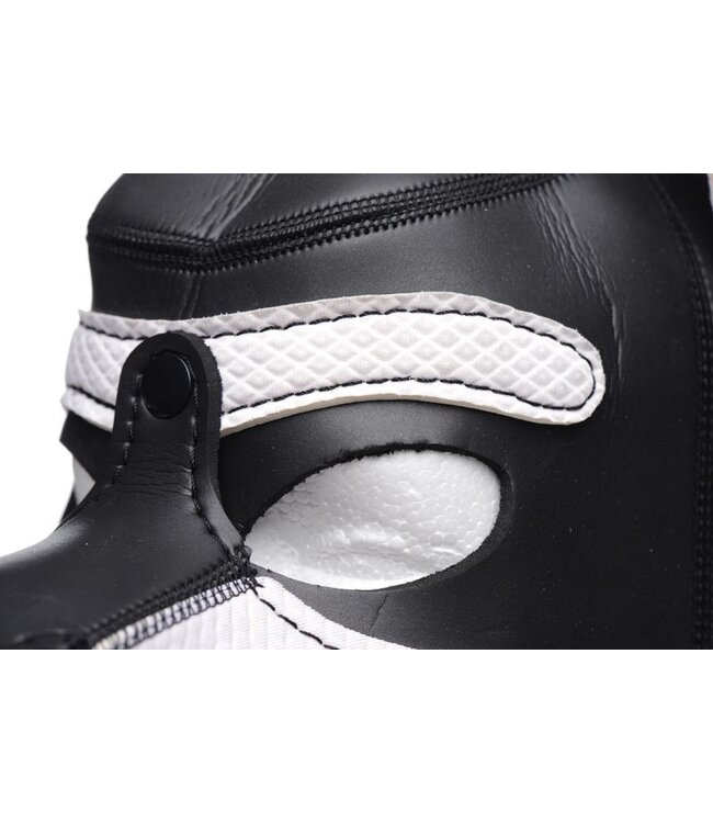 XR Brands Spike Puppy BDSM Hood - Zwart/Wit