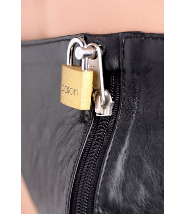 XR Brands Spiked Leather Kuisheidsgordel Met Spikes