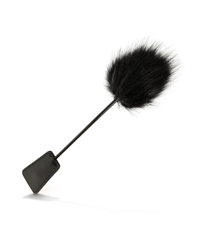 Easytoys Fetish Collection Easytoys Fetish - Fluffy Kietelaar en Zweepje in 1 - Zwart