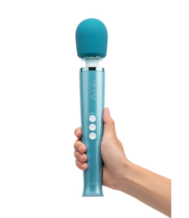 Le Wand Dive Submersible Vibrating Massager