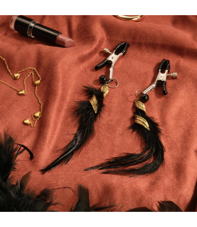 Rimba Rimba Bondage Play - Tepelklemmen met Veren - Zwart & Goud