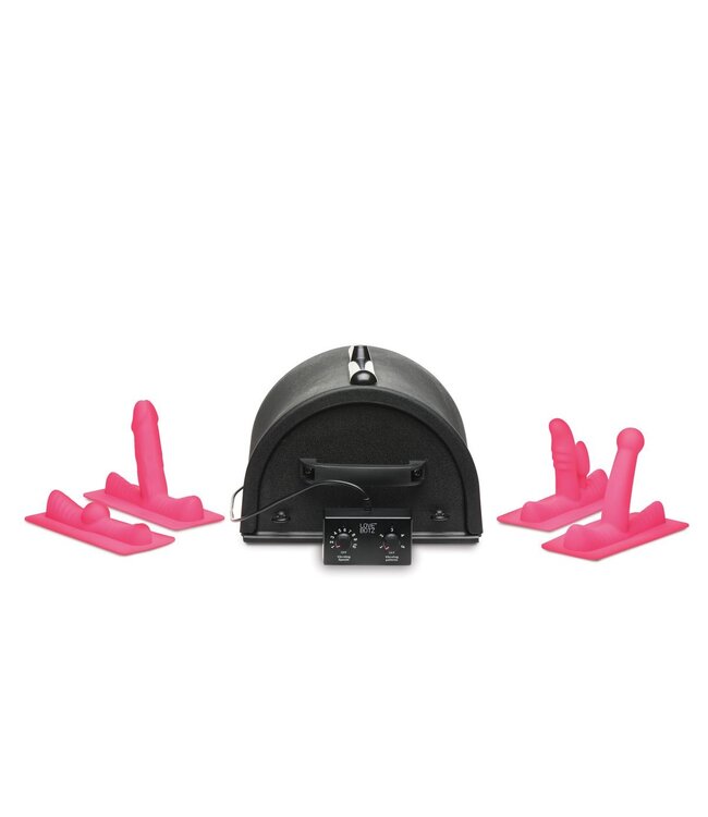 XR Brands LOVE BOTZ - 50X Saddle Pro Sex Machine met 4 Opzetstukken - Zwart