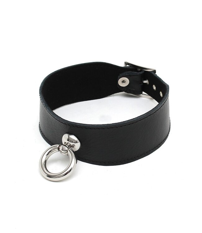 Rimba Rimba - Halsband met grote ring, 4 cm. breed