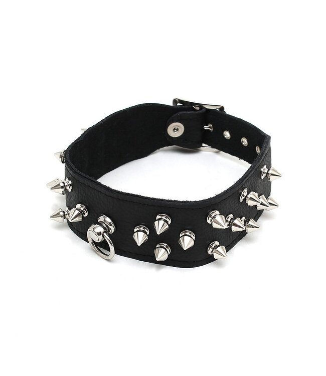 Rimba Rimba - Halsband versierd met spikes